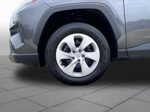 Used 2023 Toyota RAV4 LE FWD image 11
