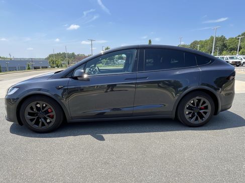 Used 2025 Tesla Model X Plaid AWD/4WD image 7