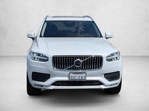 Used 2021 Volvo XC90 T5 Momentum w/ Advanced Package AWD/4WD image 2