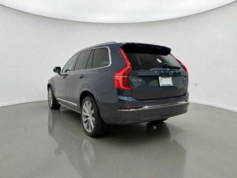 Used 2023 Volvo XC90 B6 Plus image 8