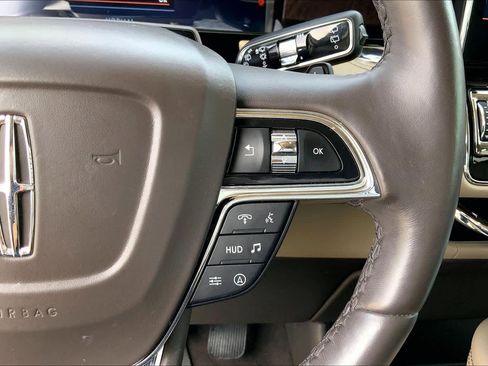 Certified 2024 Lincoln Navigator L Reserve image 25