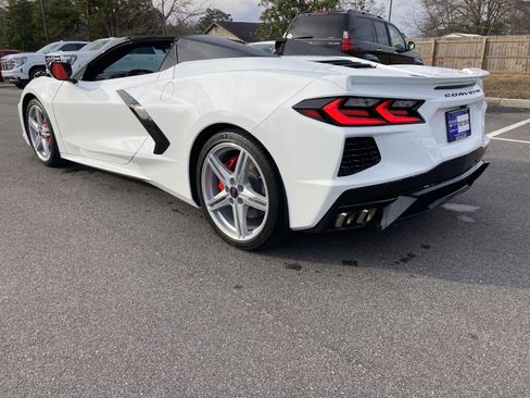 Used 2024 Chevrolet Corvette Stingray Preferred Conv image 8
