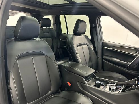 New 2025 Jeep Grand Cherokee Limited image 34