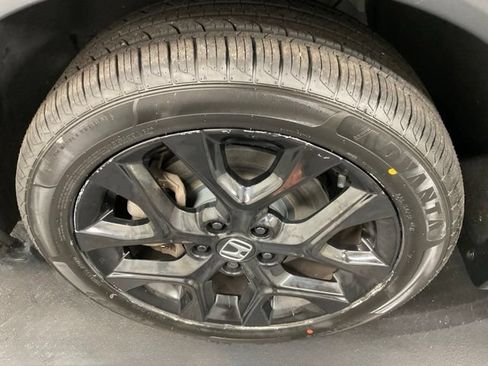 Certified 2023 Honda HR-V Sport image 9