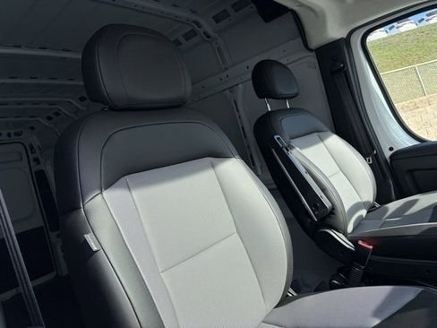 Used 2024 RAM ProMaster 3500 w/ Power Group image 27