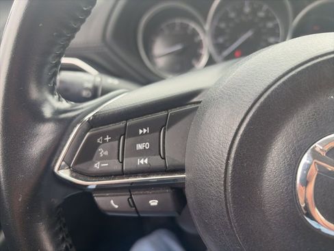 Used 2019 MAZDA CX-5 Touring FWD image 17