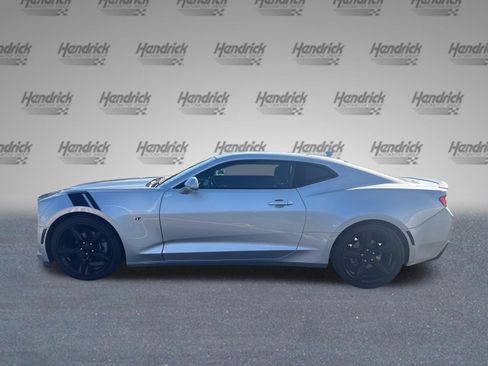 Used 2016 Chevrolet Camaro LT RWD image 7
