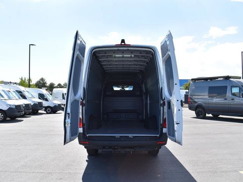 New 2025 Mercedes-Benz Sprinter 3500 image 7