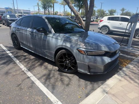 Used 2025 Honda Civic Sport image 3
