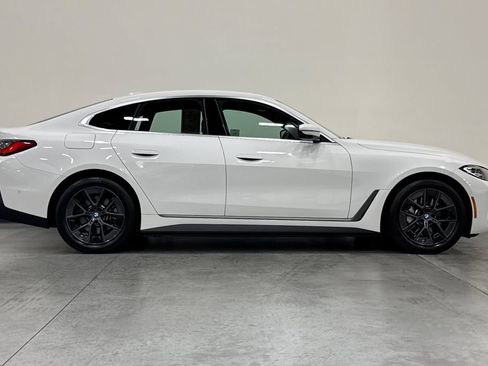 Used 2023 BMW i4 eDrive40 RWD image 3