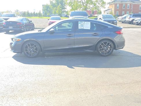 Certified 2023 Honda Civic Sport Touring image 4