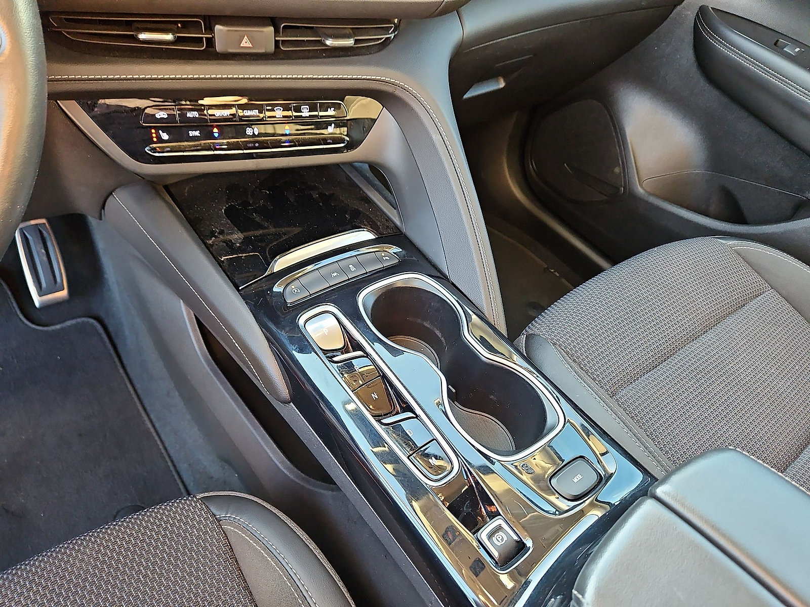 Used 2023 Buick Envision Preferred FWD image 22