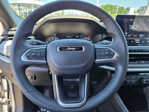 Used 2025 Jeep Compass Sport AWD/4WD image 20