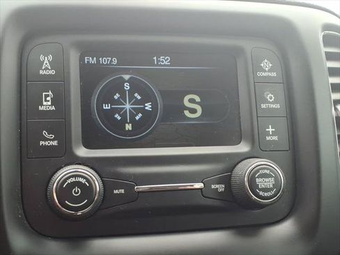 Used 2018 Jeep Compass Latitude w/ Cold Weather Group AWD/4WD image 21