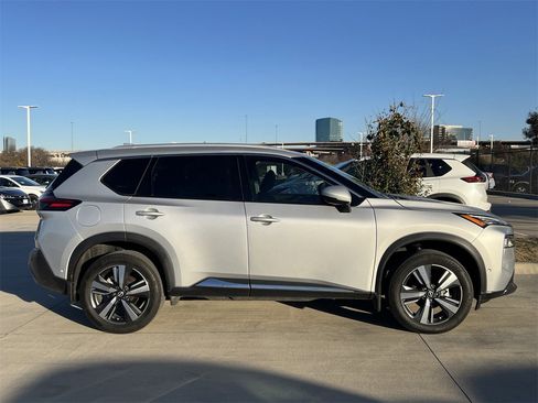 Certified 2023 Nissan Rogue SL w/ SL Premium Package image 3