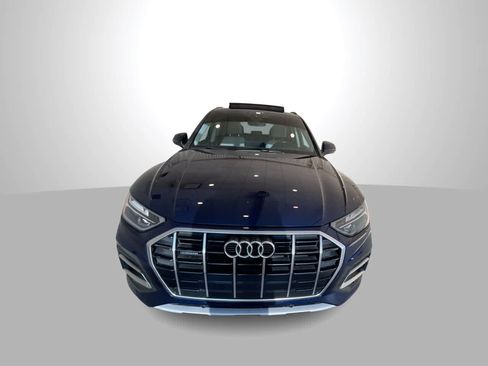Used 2021 Audi Q5 2.0T Premium w/ Convenience Package AWD/4WD image 3