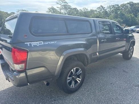Used 2016 Toyota Tacoma TRD Sport w/ Towing Package RWD image 4