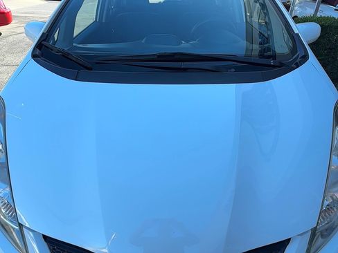 Used 2010 Honda Fit Sport image 23