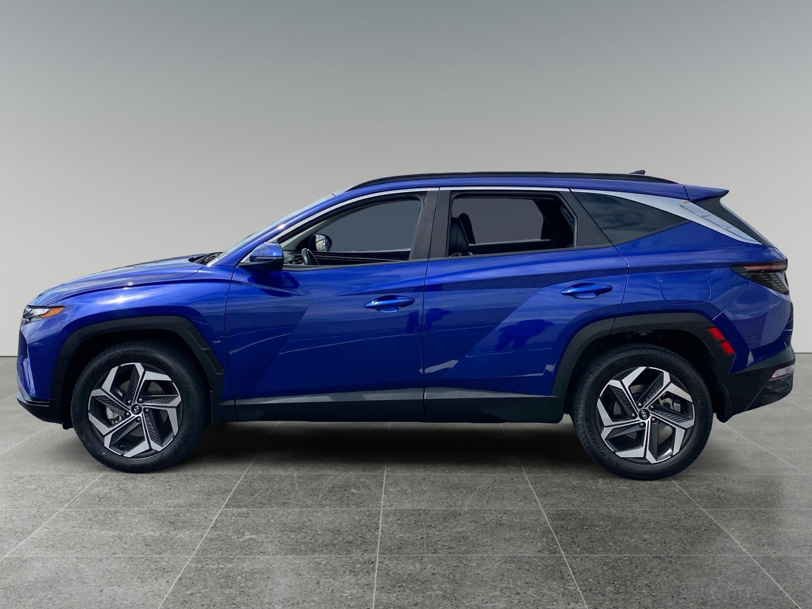 Used 2023 Hyundai Tucson SEL w/ Convenience Package AWD/4WD image 2