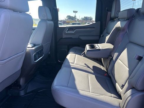 Used 2023 GMC Sierra 1500 SLT w/ SLT Premium Package image 15