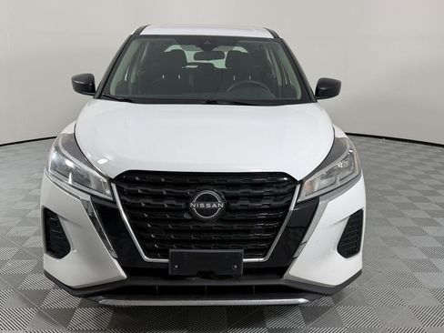 Used 2024 Nissan Kicks S FWD image 6