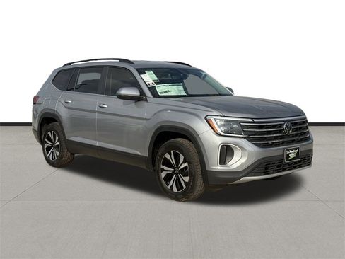 New 2026 Volkswagen Atlas SE image 3