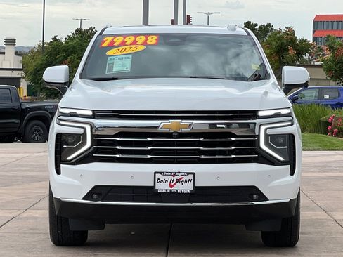 Used 2025 Chevrolet Suburban LT w/ Comfort Package image 10