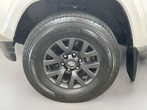 Used 2023 Toyota Tacoma SR5 w/ Technology Package AWD/4WD image 26