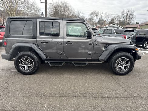 Used 2023 Jeep Wrangler Sport S image 2