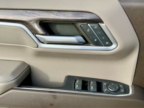 Used 2022 Chevrolet Silverado 1500 LTZ w/ LTZ Convenience Package II image 55