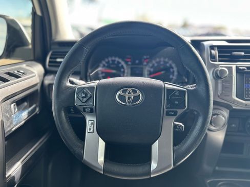 Used 2017 Toyota 4Runner SR5 image 23