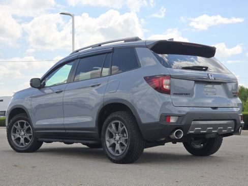 Used 2024 Honda Passport TrailSport image 16