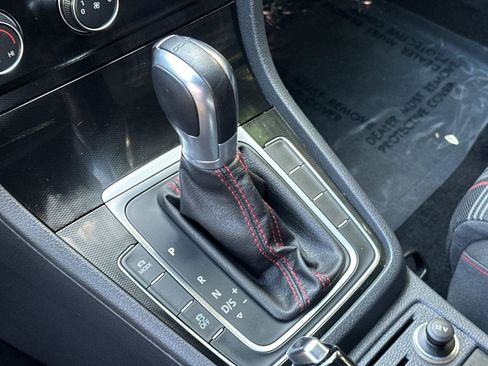 Used 2015 Volkswagen GTI S FWD image 20