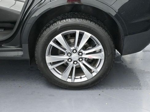 Certified 2024 Cadillac XT5 Premium Luxury w/ LPO, Floor Liner Package AWD/4WD image 40