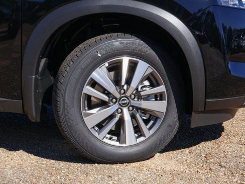 New 2025 Nissan Pathfinder SL w/ Lighting Package (N92) image 16