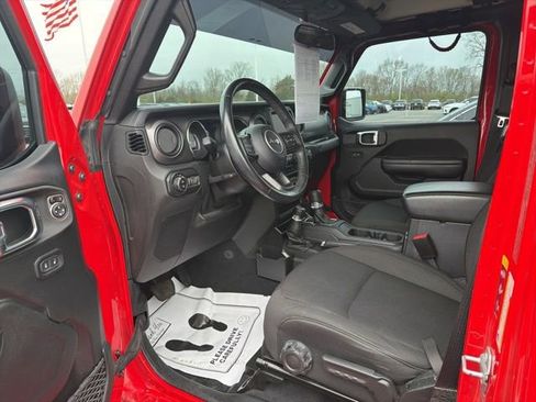 Used 2021 Jeep Gladiator Willys image 14