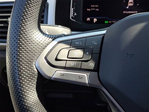 Used 2022 Volkswagen Atlas SEL Premium image 23