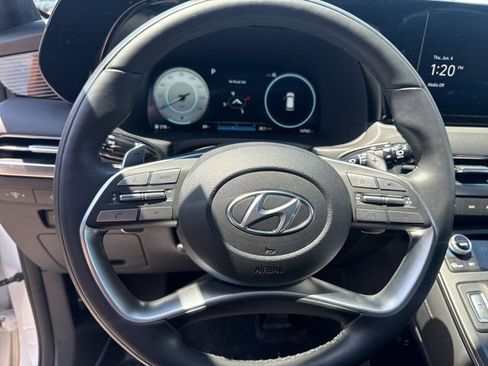 Used 2025 Hyundai Palisade Calligraphy AWD/4WD image 13