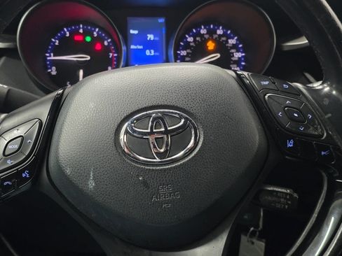 Used 2018 Toyota C-HR XLE image 19