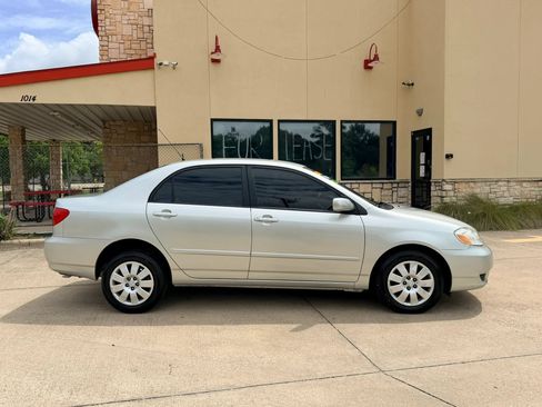 Used 2003 Toyota Corolla LE FWD image 6