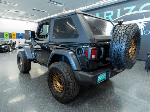 Used 2020 Jeep Wrangler Sport AWD/4WD image 7