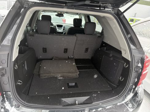 Used 2017 Chevrolet Equinox LT w/ Convenience Package image 22