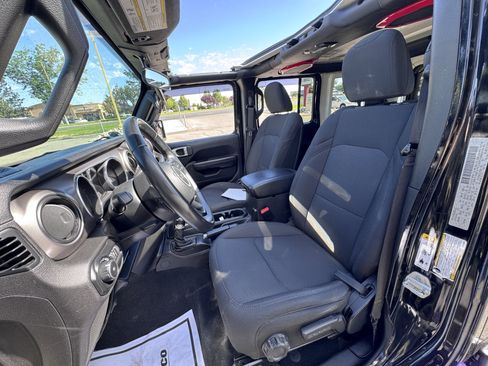 Used 2020 Jeep Wrangler Unlimited Sport S AWD/4WD image 14