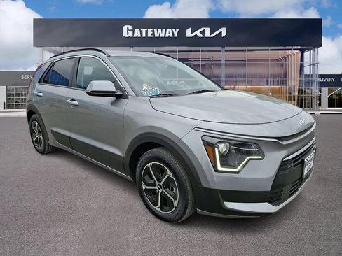 Certified 2024 Kia Niro EX FWD image 1