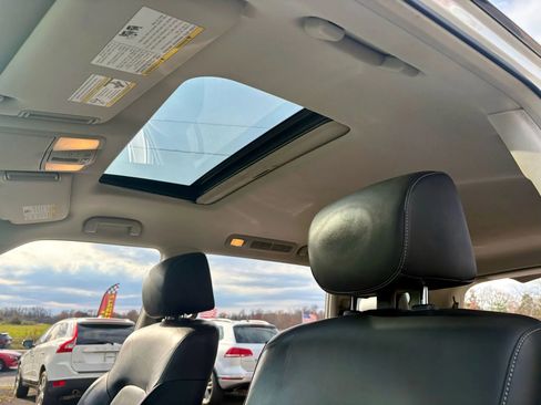 Used 2016 INFINITI QX80 4WD w/ Deluxe Technology Package image 13