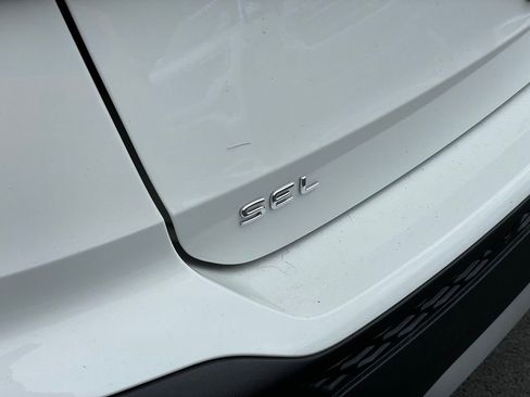 Certified 2025 Volkswagen Taos SEL w/ Black Wheel Plus Package image 34