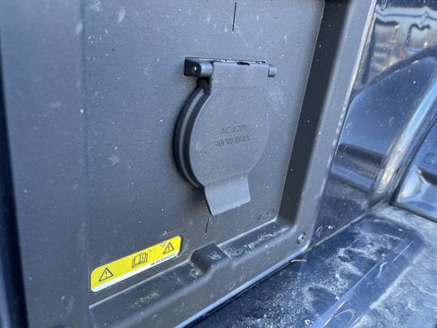 Used 2021 Ford F150 Lariat image 25