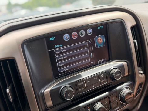 Used 2019 GMC Sierra 2500 Denali w/ Duramax Plus Package AWD/4WD image 46