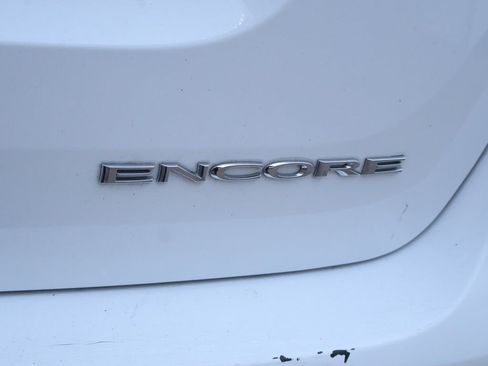 Used 2018 Buick Encore Preferred FWD image 22