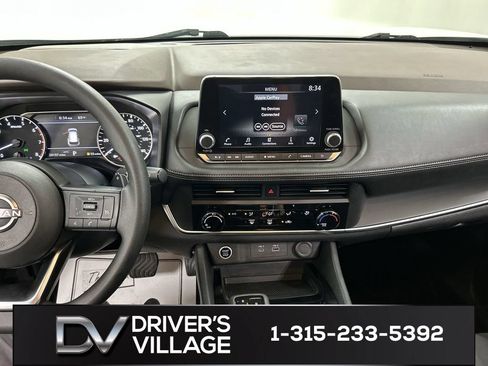 Used 2023 Nissan Rogue S AWD/4WD image 18